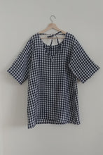 Load image into Gallery viewer, Kasey Linen Dress - Gingham (size L)

