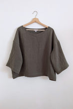 Load image into Gallery viewer, Astrid 3/4 Sleeve Linen Top - Various Colours
