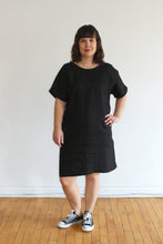 Load image into Gallery viewer, Ingrid Linen Dress - Black (size M)
